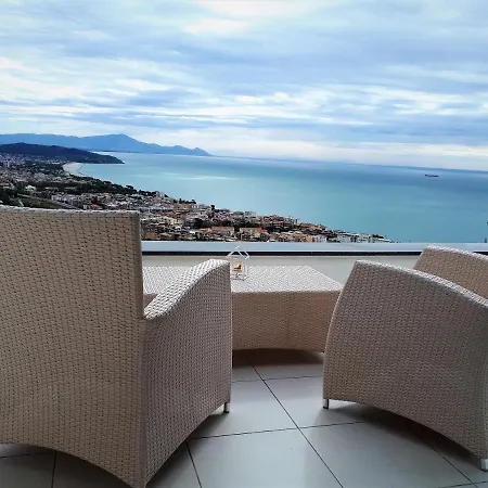 Πανσιόν Treglia 4*